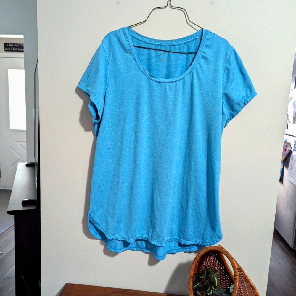 Head, Blue Women's Scooped Neck And Hem Tee Shirt. Size XXL.